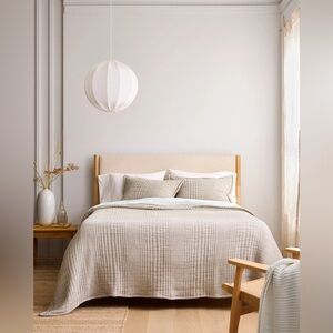 QUINCE NWT organic cotton channeled matelasse coverlet -taupe -king/cal king